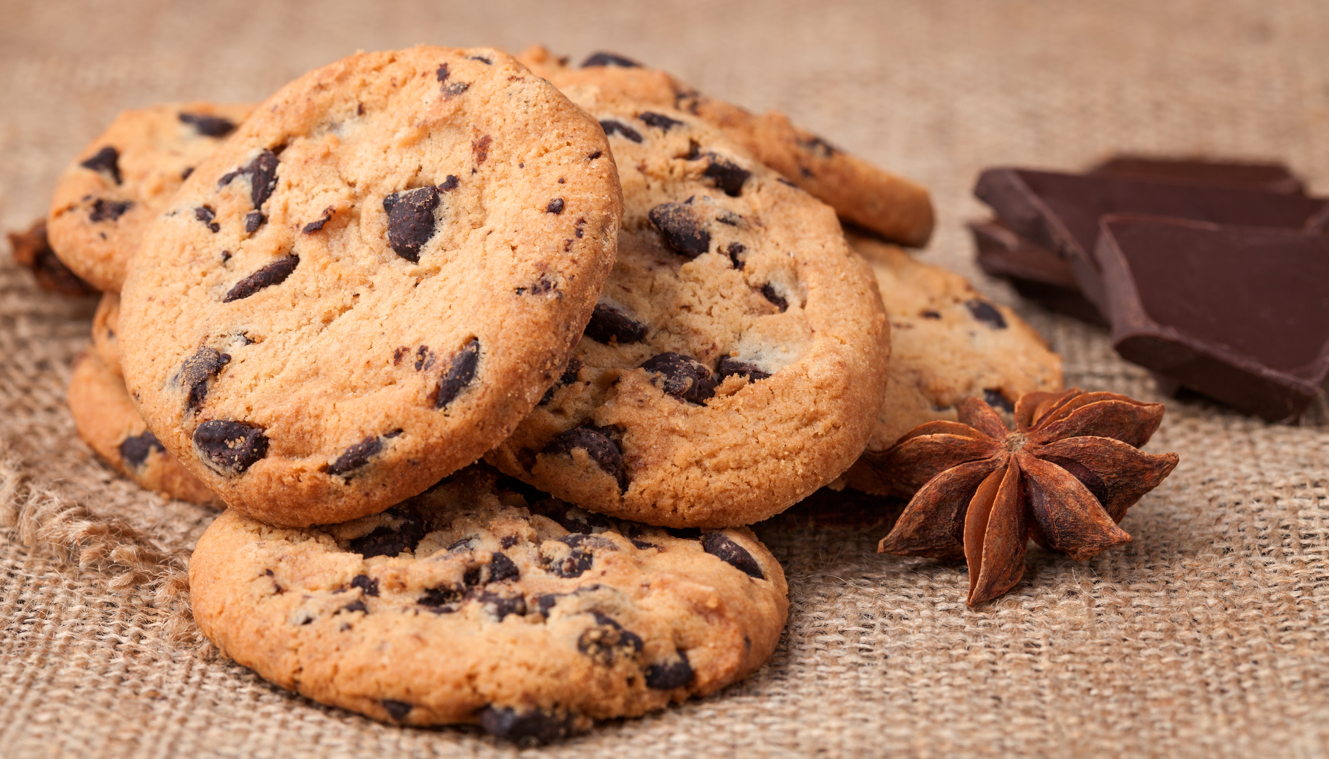 Cookie language. Американское шоколадное печенье кукис. Овсяное американер. Печенье американер с шоколадом. Овсяное печенье американер.